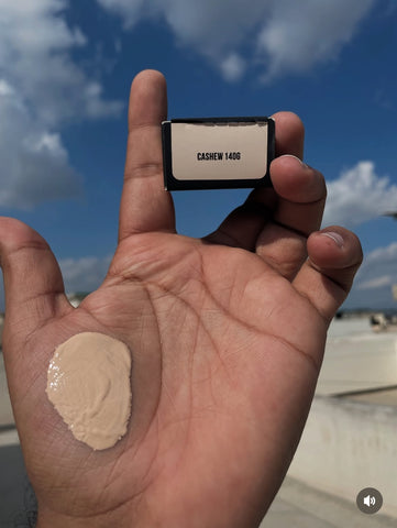 HUDA BEAUTY EASY BLUR AIRBRUSH FOUNDATION -30 ML